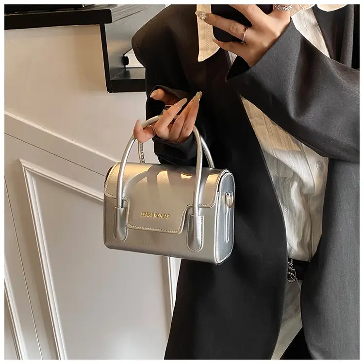 Silver Minimalist Shoulder Crossbody Bag for Women 2025 — feature 13