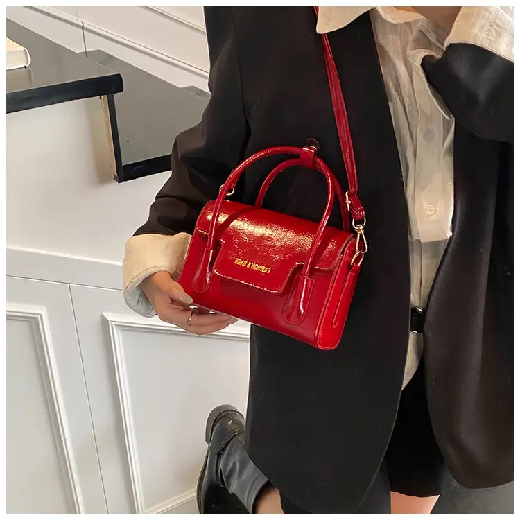 Silver Minimalist Shoulder Crossbody Bag for Women 2025 — feature 16
