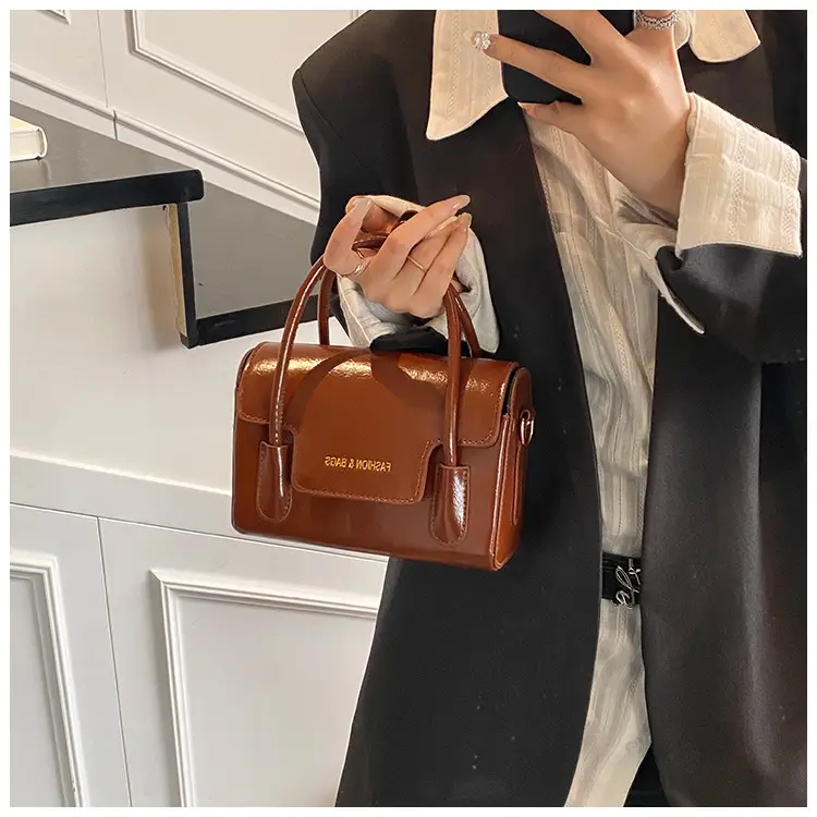 Silver Minimalist Shoulder Crossbody Bag for Women 2025 — feature 19