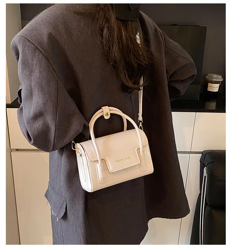 Silver Minimalist Shoulder Crossbody Bag for Women 2025 — feature 2