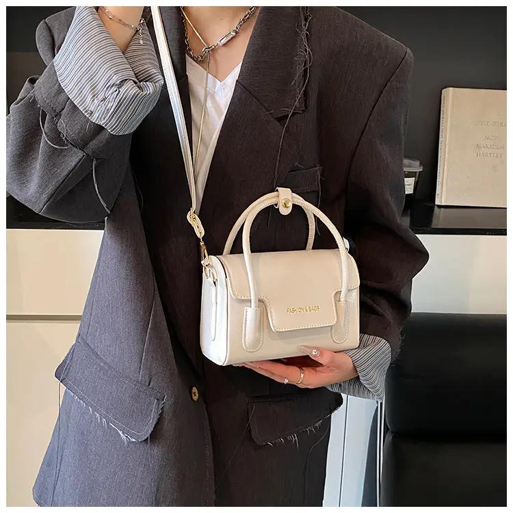 Silver Minimalist Shoulder Crossbody Bag for Women 2025 — feature 23