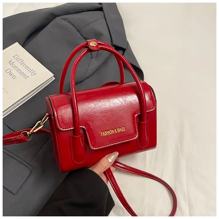 Silver Minimalist Shoulder Crossbody Bag for Women 2025 - Image 4
