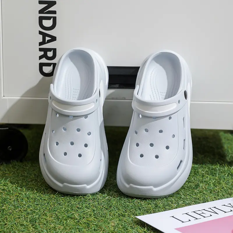 Thick-soled Baotou Women's Summer Wear-resistant Height-increasing Sandals Exterior Wear EVA Breathable Non-slip Deodorant Beach Hole Shoes