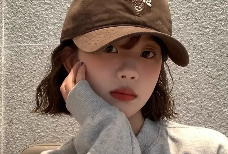 Red Women's Baseball Cap with "Smile" Embroidery — feature 7