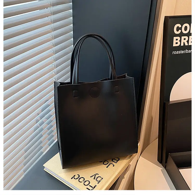 White Leather Shoulder Bag for Girls 2025 Spring — feature 20