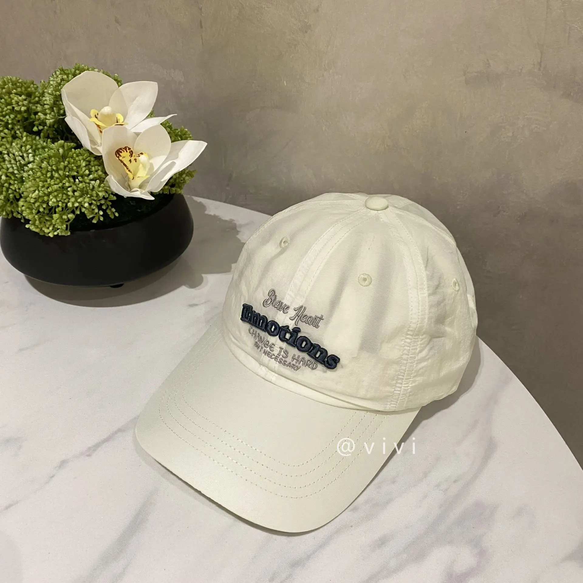 Women's Black Embroidered Baseball Cap "Be Your Best Friend"
