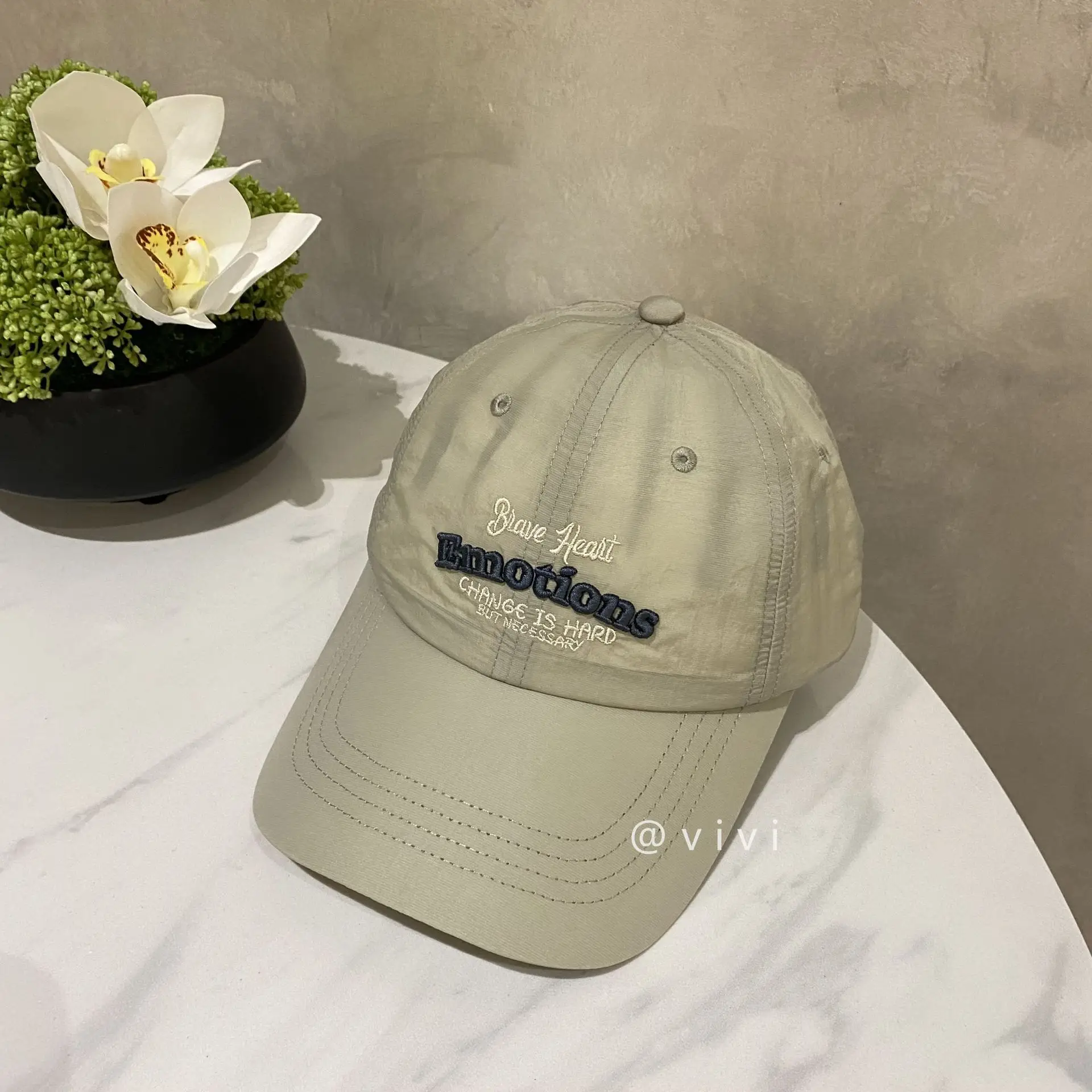 Women's Black Embroidered Baseball Cap "Be Your Best Friend"