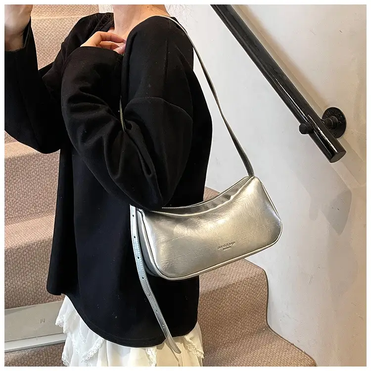 Women Shoulder Bag Tan Leather Commuter Bag 2025 Spring — feature 16
