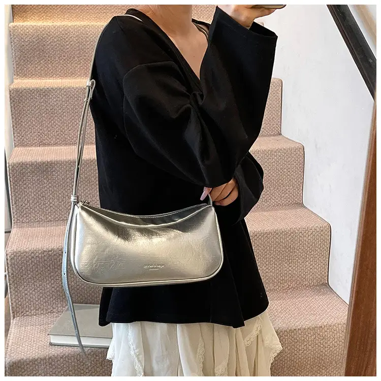 Women Shoulder Bag Tan Leather Commuter Bag 2025 Spring — feature 17