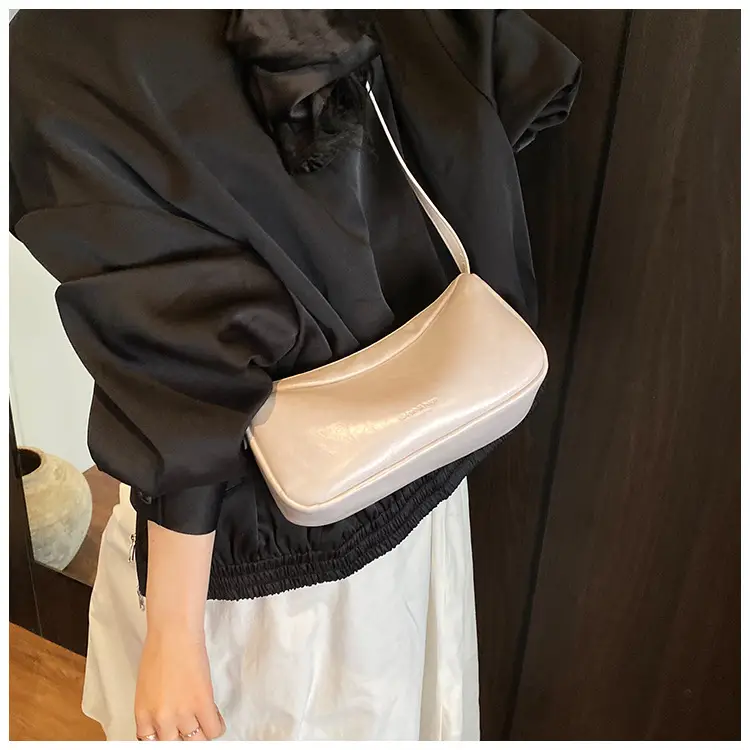 Women Shoulder Bag Tan Leather Commuter Bag 2025 Spring — feature 23