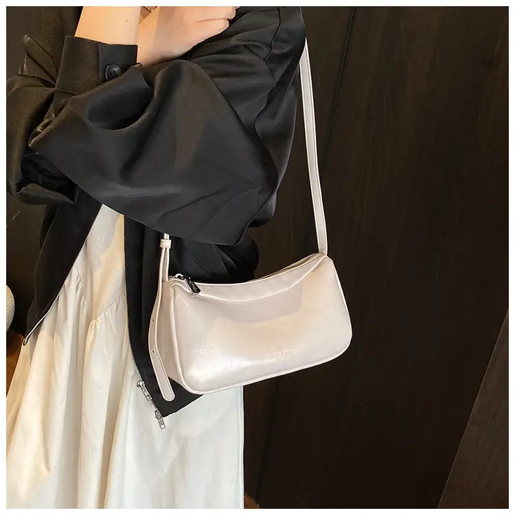 Women Shoulder Bag Tan Leather Commuter Bag 2025 Spring — feature 28