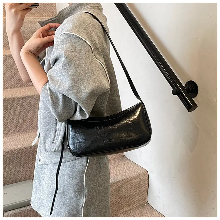 Women Shoulder Bag Tan Leather Commuter Bag 2025 Spring — feature 33