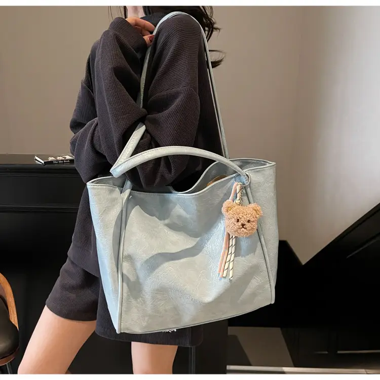 Women's Large Capacity Beige Shoulder Bag with Bear Earrings — feature 36