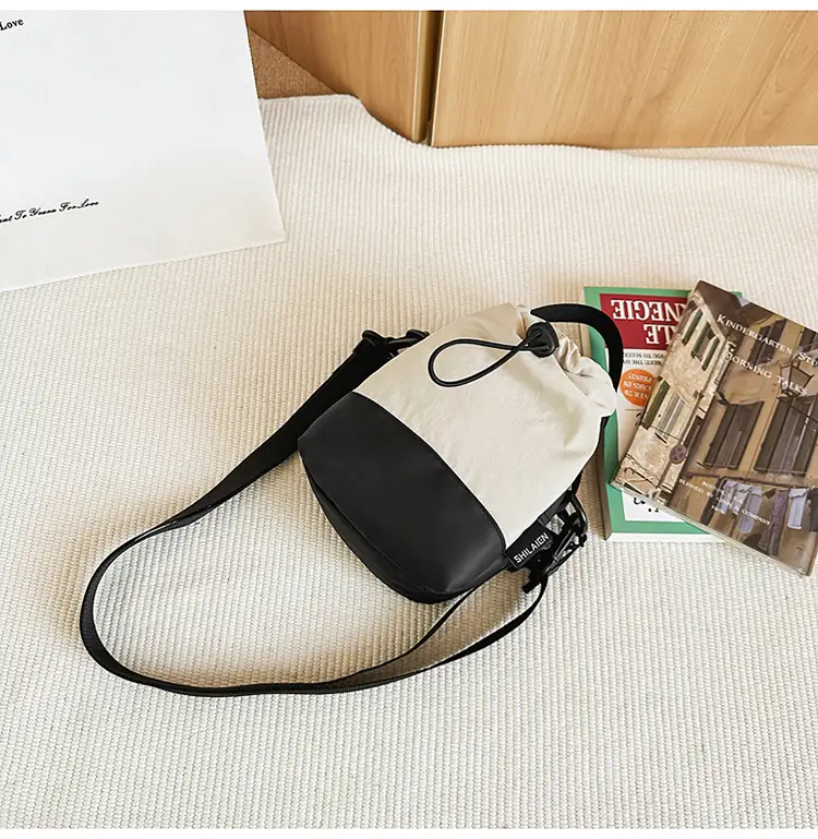 Black Drawstring Crossbody Bag for Men Women — feature 18
