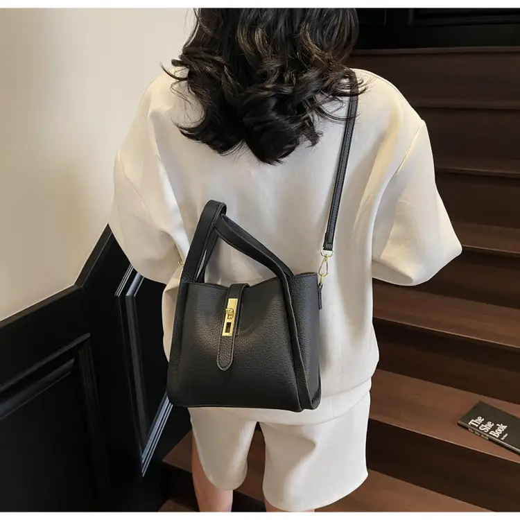 Women's Litchi Pattern Shoulder Bag 2025 New Fashion — feature 34