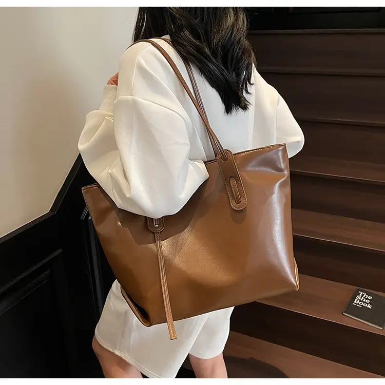 Women's Yellow Leather Tote Bag Large Capacity 2025 — feature 17