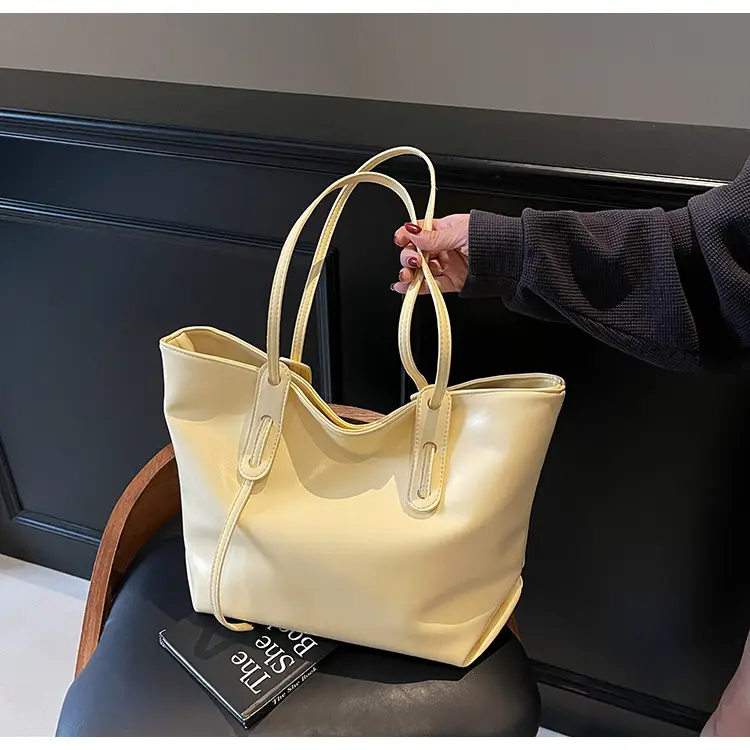 Women's Yellow Leather Tote Bag Large Capacity 2025 — feature 40