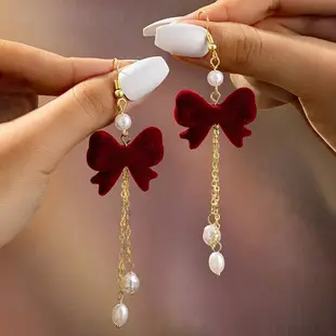 Cross-Country Bohemian Pearl Ear Buckle Jewelry — feature 10