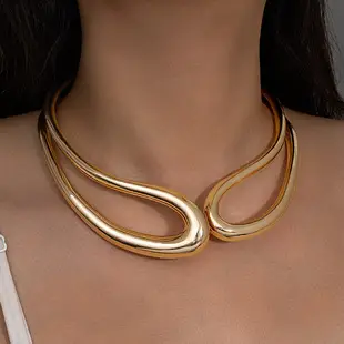 Cross-Country Bohemian Pearl Ear Buckle Jewelry — feature 4