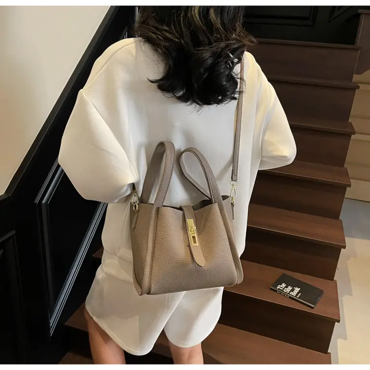 Women's Litchi Pattern Shoulder Bag 2025 New Fashion — feature 32