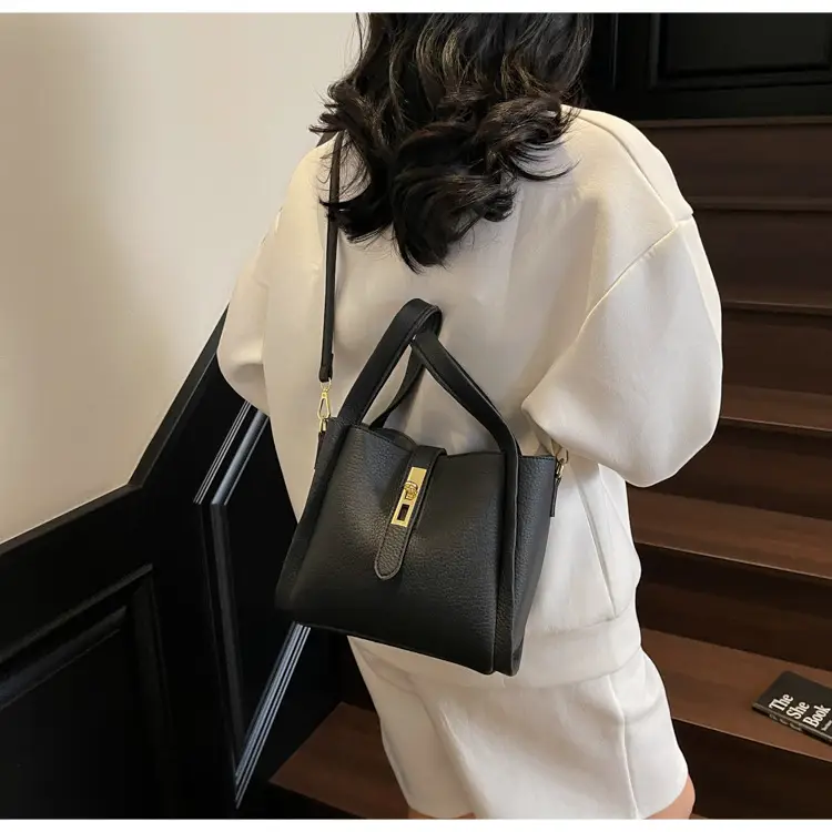 Women's Litchi Pattern Shoulder Bag 2025 New Fashion — feature 34