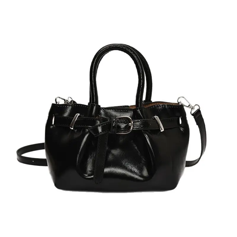 Silver Pleated Shoulder Bag for Women 2025 - Image 10