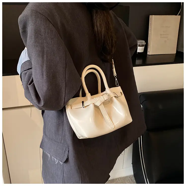 Silver Pleated Shoulder Bag for Women 2025 — feature 25