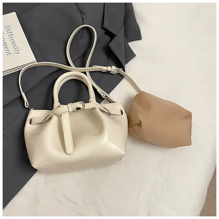 Silver Pleated Shoulder Bag for Women 2025 — feature 26