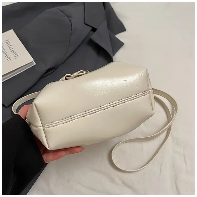 Silver Pleated Shoulder Bag for Women 2025 — feature 29