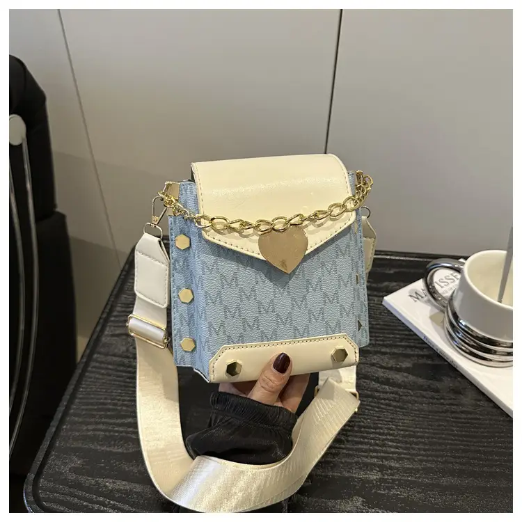 Black Chain Shoulder Bag for Women 2025 — feature 33