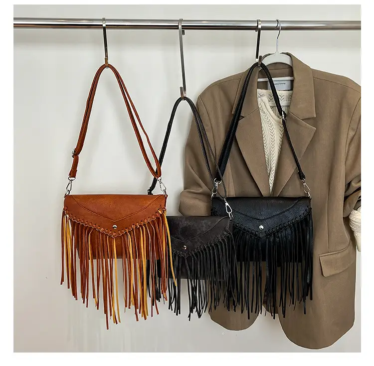 Women's Tassel Shoulder Bag Brown Leather 2025 — feature 1