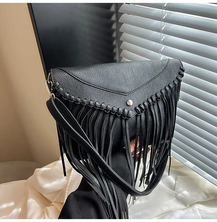 Women's Tassel Shoulder Bag Brown Leather 2025 — feature 21