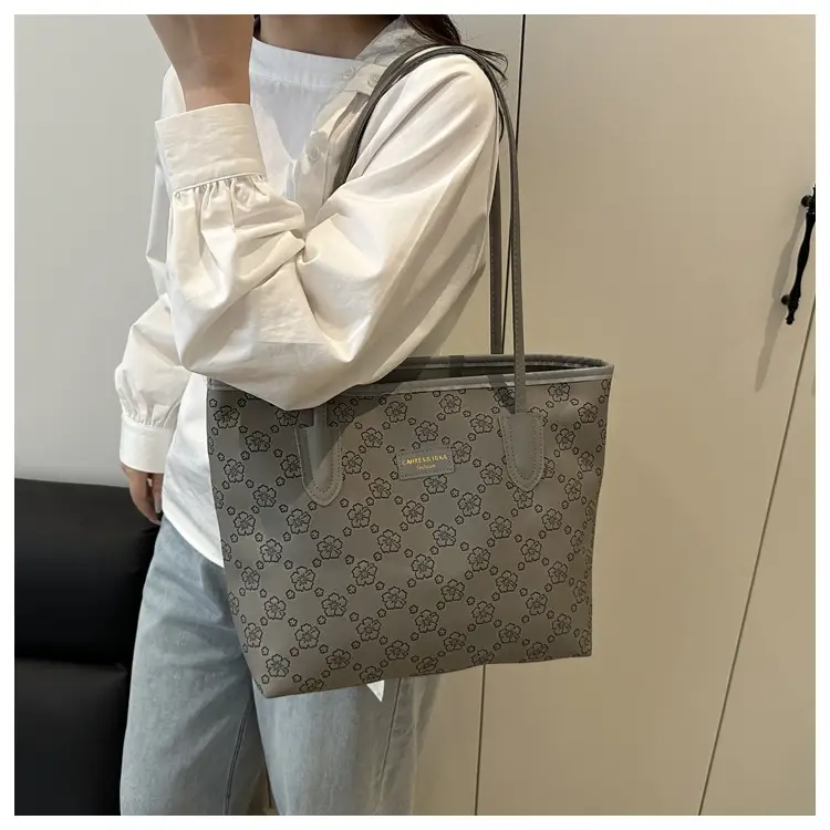 Women's Embossed Leather Shoulder Bag 2025 — feature 16