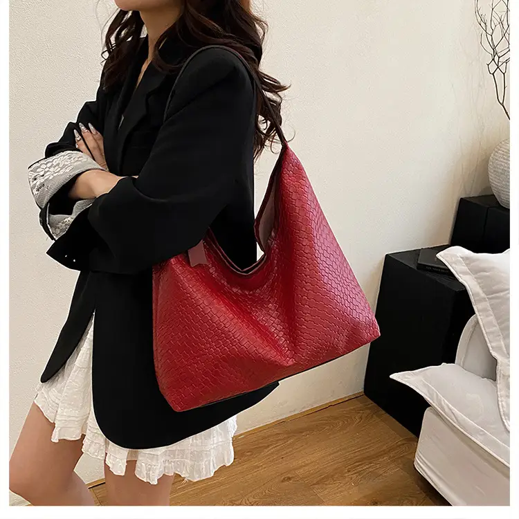 Brown Woven Shoulder Bag for Women, Large Capacity, Western Style — feature 17