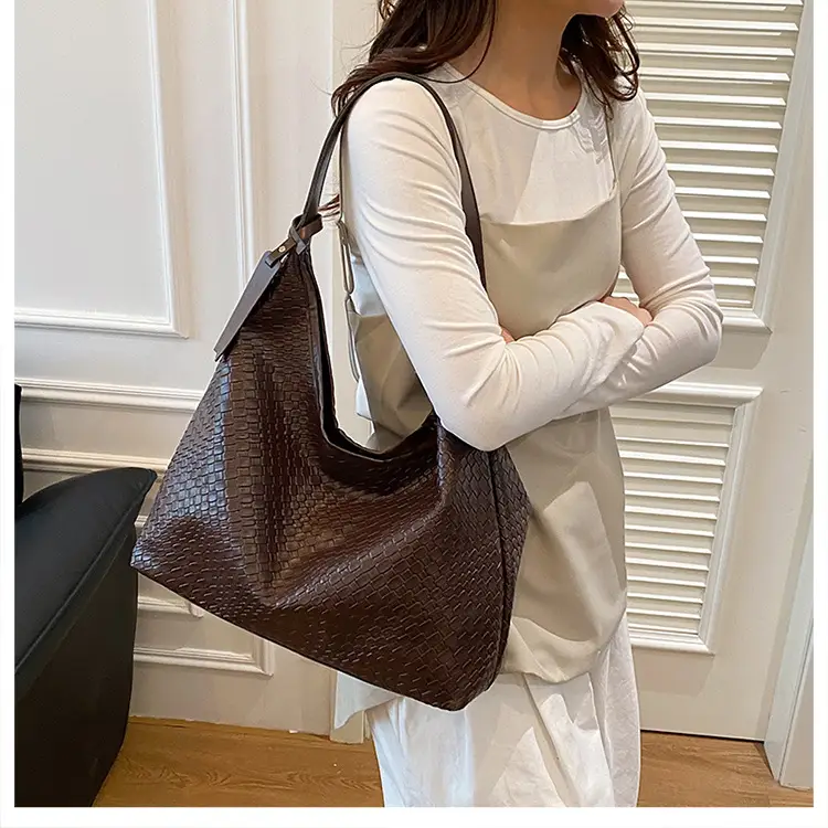 Brown Woven Shoulder Bag for Women, Large Capacity, Western Style — feature 29