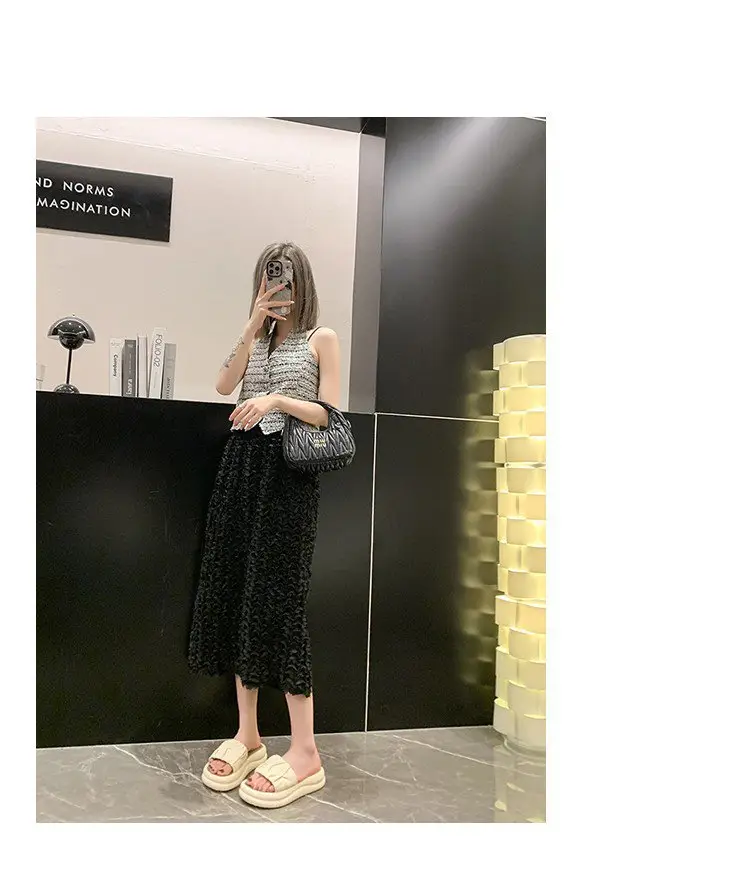 Women's Black Platform Sandals Summer 2025 — feature 7
