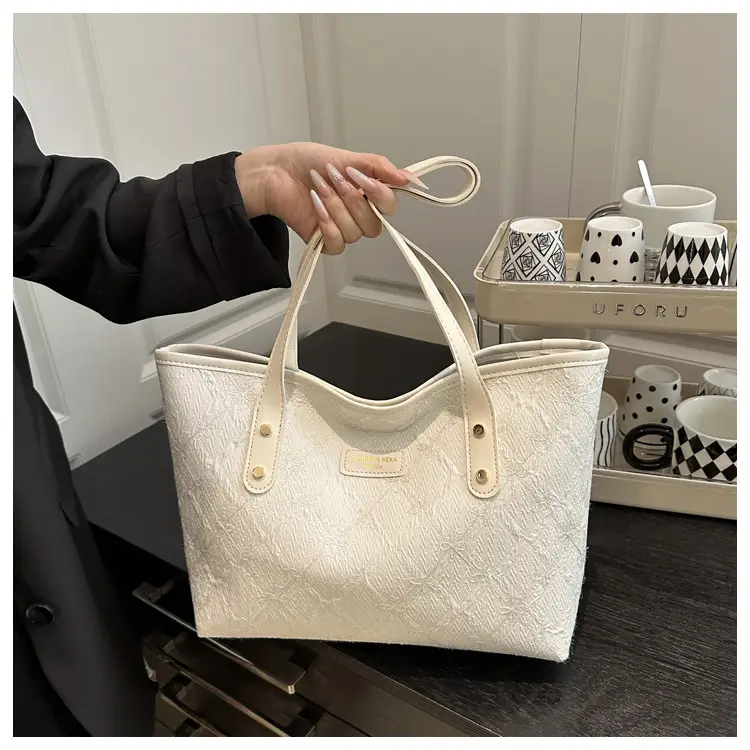Women Quilted Light Blue Shoulder Bag 2025 — feature 8