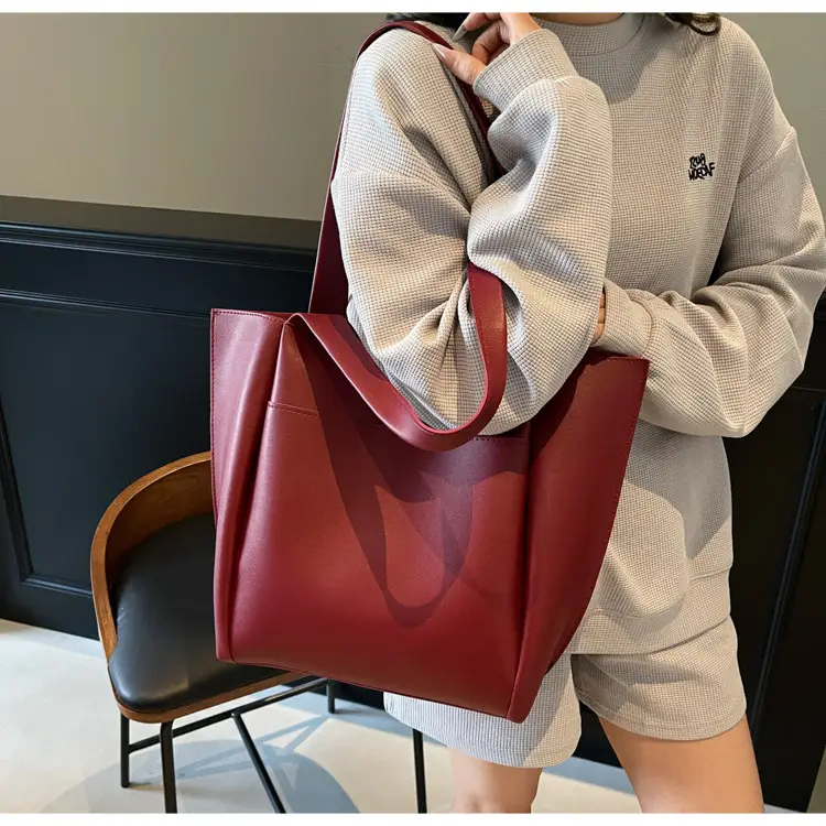 Women's Large Capacity Leather Tote Bag Brown 2026 — feature 39