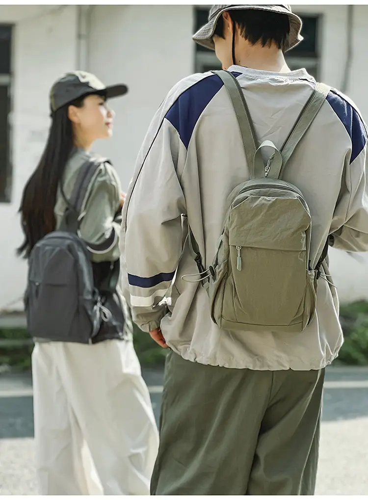 Men's Green Crossbody Backpack with Multiple Pockets — feature 27