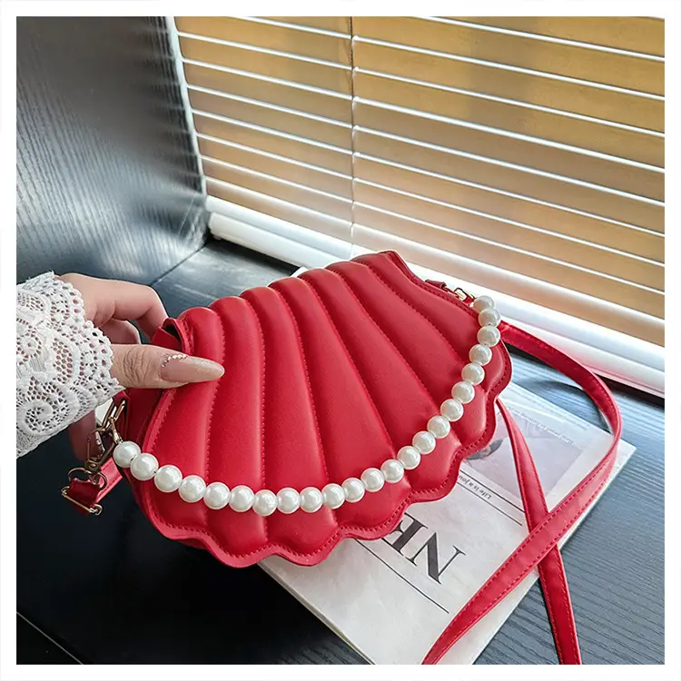 Women's Pearl Chain Shoulder Crossbody Bag 2025 — feature 13