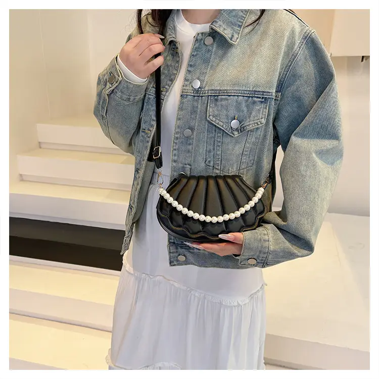 Women's Pearl Chain Shoulder Crossbody Bag 2025 — feature 17