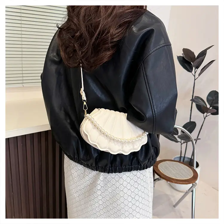 Women's Pearl Chain Shoulder Crossbody Bag 2025 — feature 20
