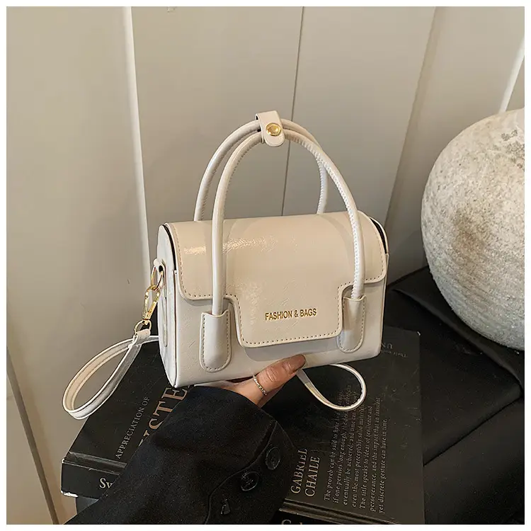 Women's White Leather Shoulder Bag 2025 New Fashion — feature 26