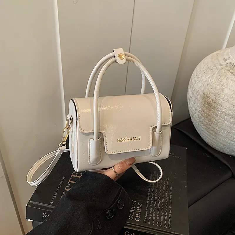 Women's White Leather Shoulder Bag 2025 New Fashion - Image 2
