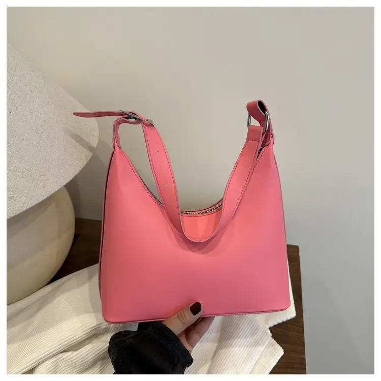 Women Retro Underarm Bag Silver 2026 — feature 10