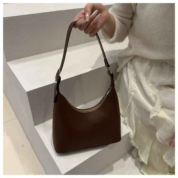 Women Retro Underarm Bag Silver 2026 — feature 16