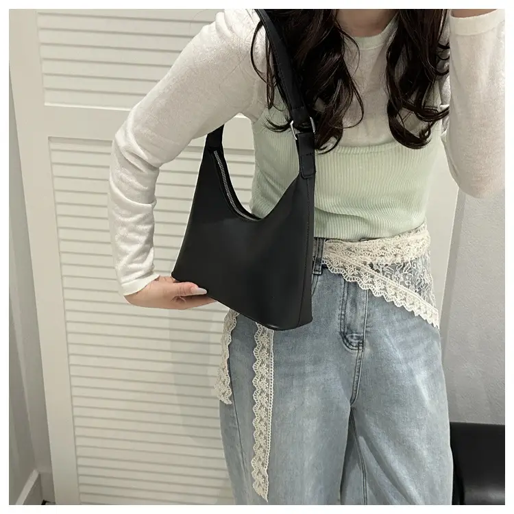 Women Retro Underarm Bag Silver 2026 — feature 39