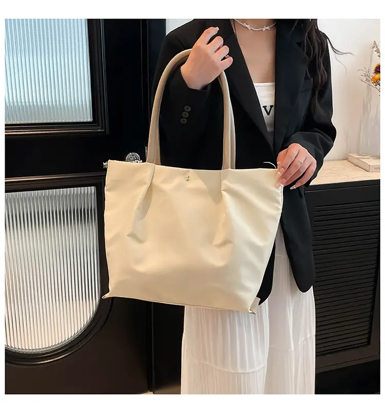 Waterproof Nylon Large Tote Bag 2025 Spring — feature 15
