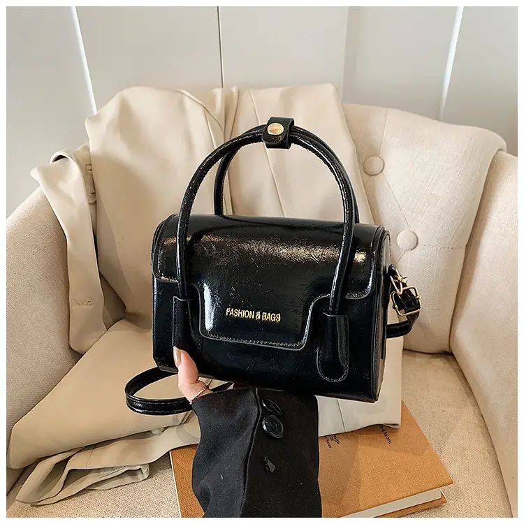 Trendy Minimalist White Shoulder Crossbody Bag for Women - Image 5
