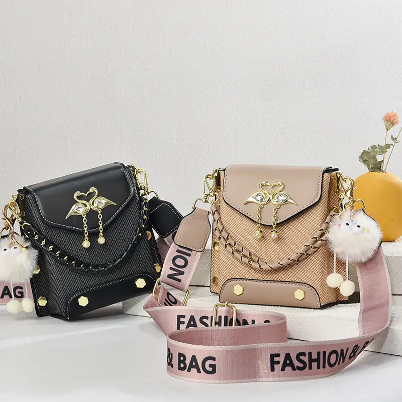 Black Textured Crossbody Bag for Women 2025 - Image 10